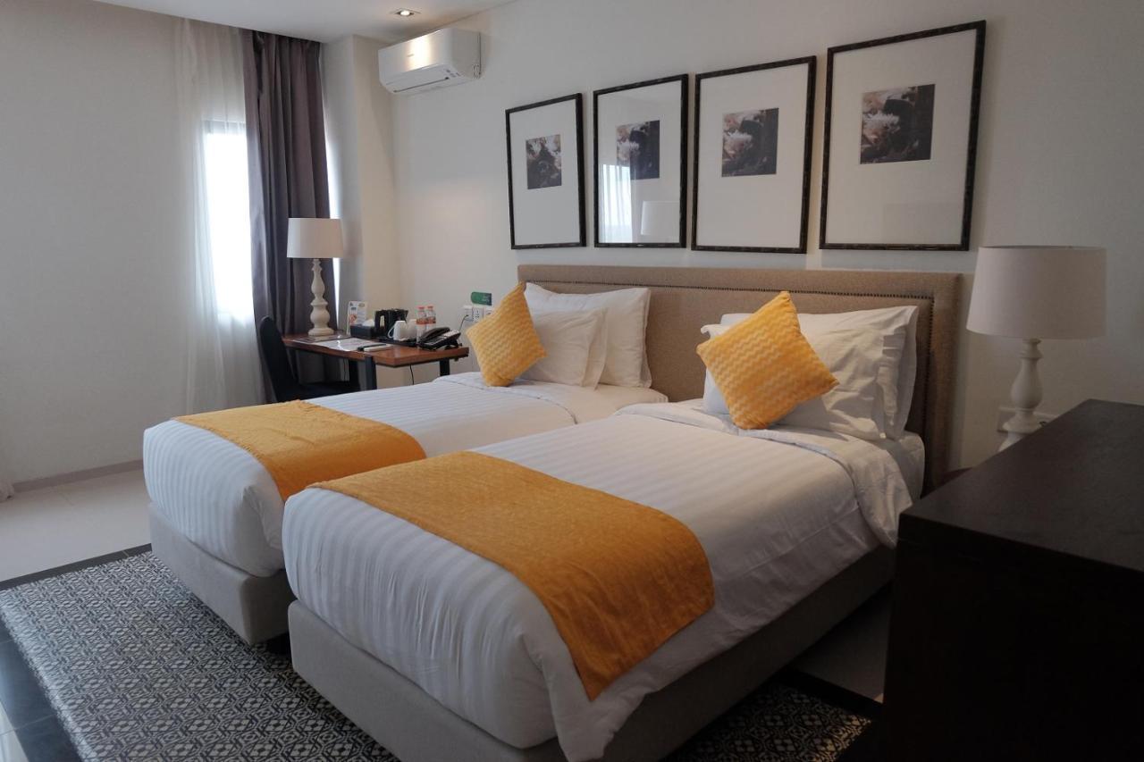 M Hotel Sorong Εξωτερικό φωτογραφία