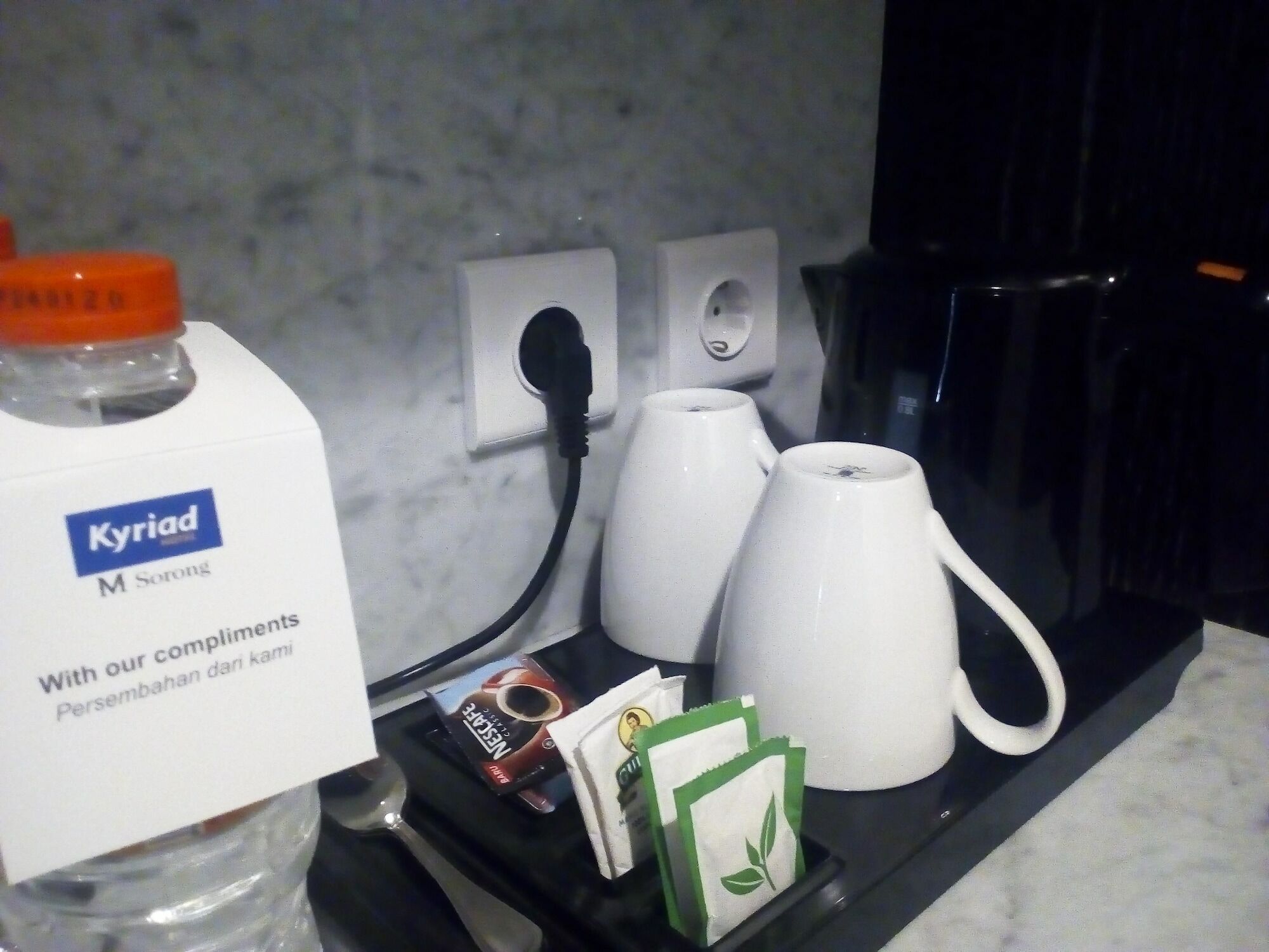 M Hotel Sorong Εξωτερικό φωτογραφία
